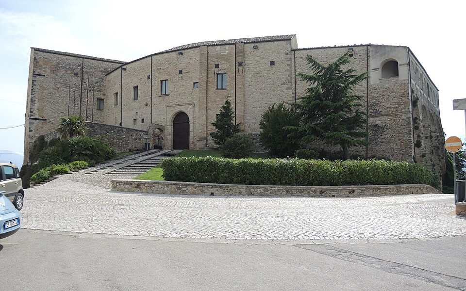 Museo e Archivio degli Artisti Abruzzesi Contemporanei - Castello di Nocciano