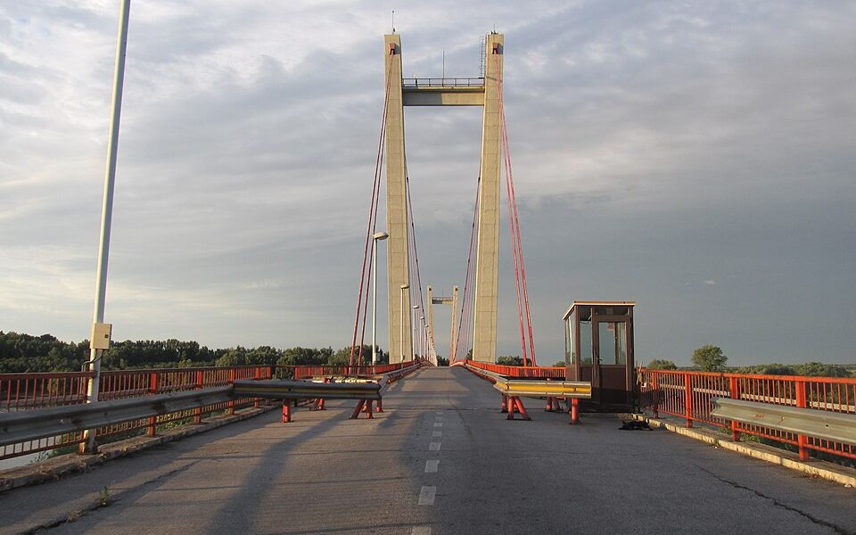 Ostrovul Mare Bridge