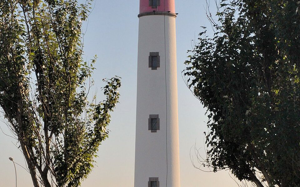 Ouistreham lighthouse