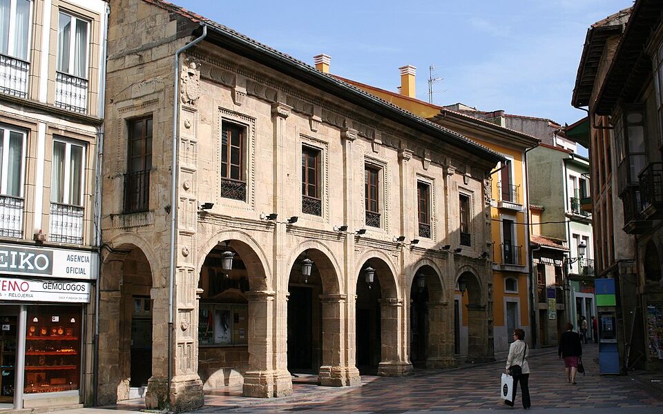 Llano Ponte Palace