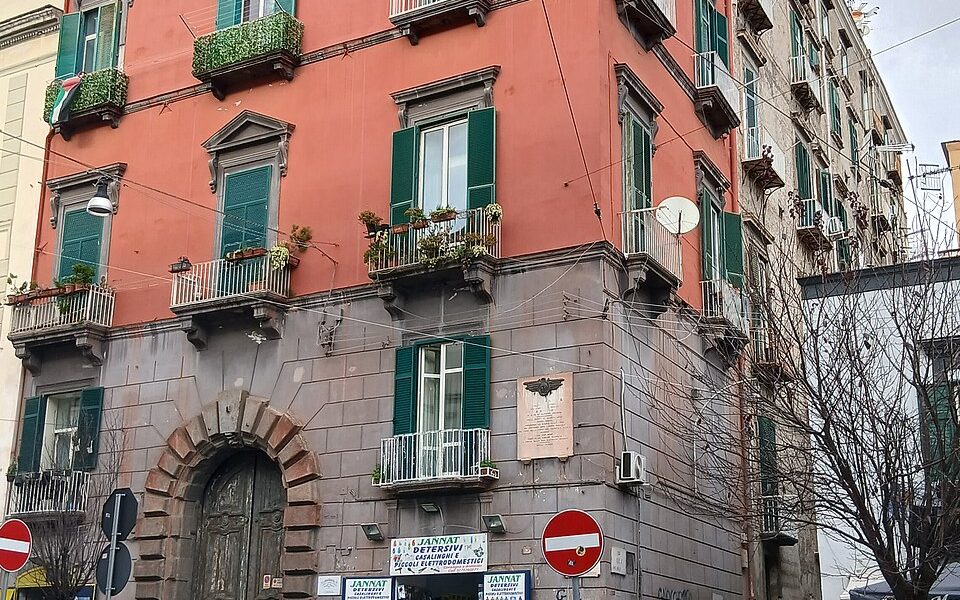 Palazzo in via Carbonara 33