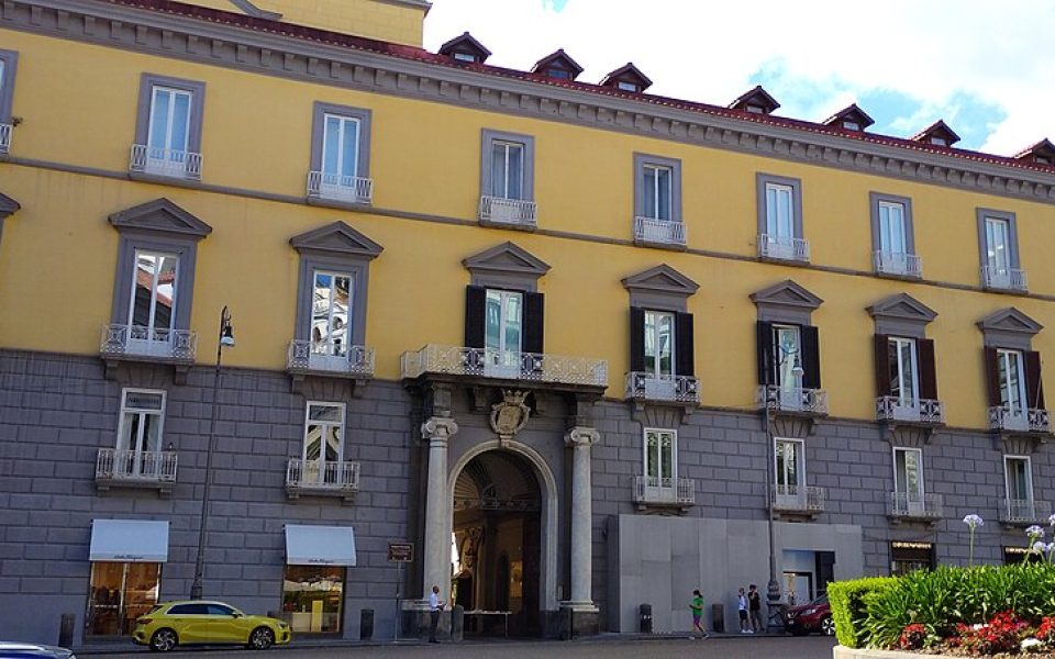 Palazzo Partanna, Naples