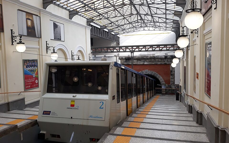 Central funicular, Italy