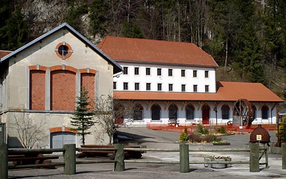 Cave mills of Le Locle (facility)