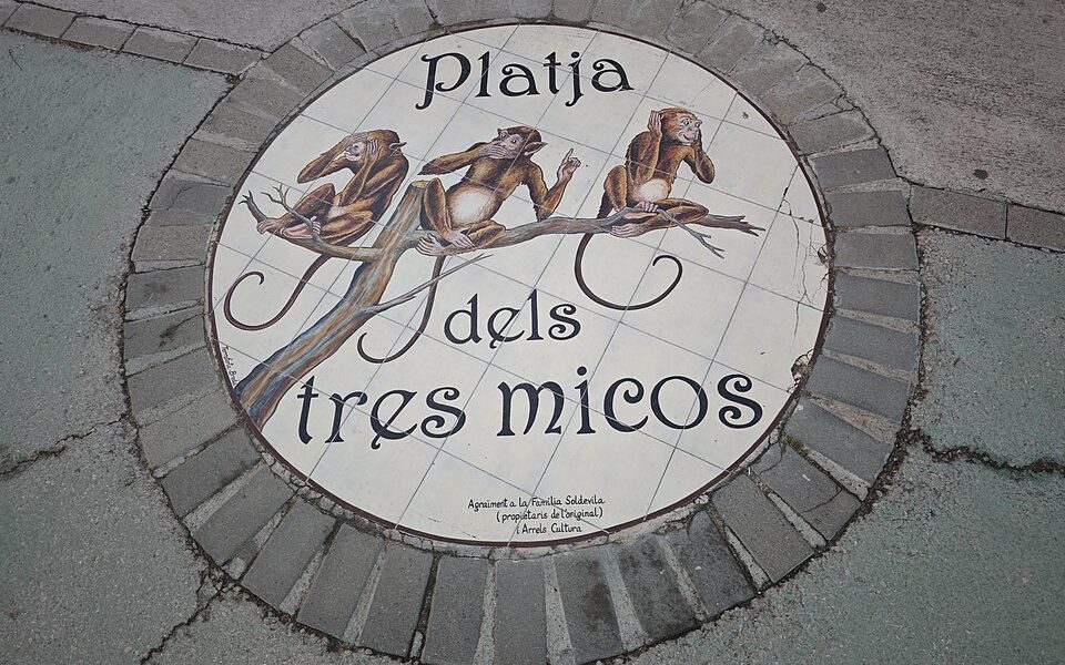 Platja dels Tres Micos