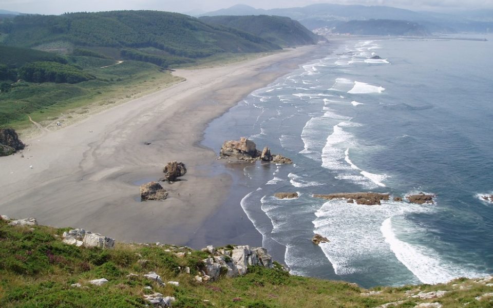 Isla La Deva y el Playón de Bayas