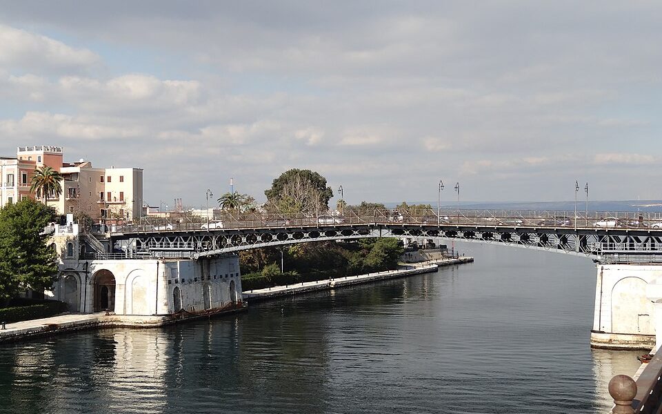 Ponte Girevole