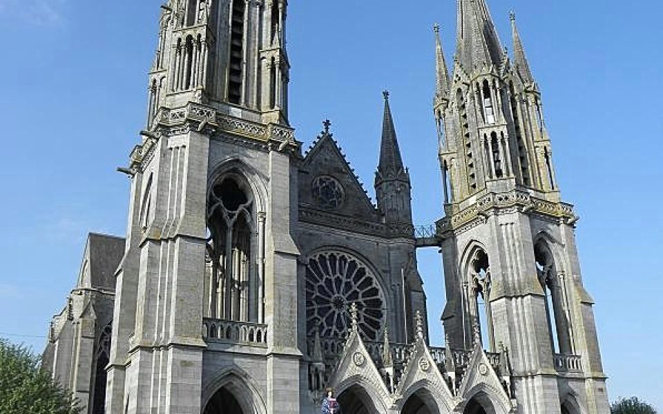 Basilique Notre-Dame de Pontmain