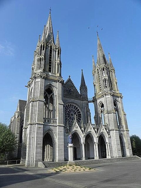 Photo: GO69, CC0, Wikimedia Commons