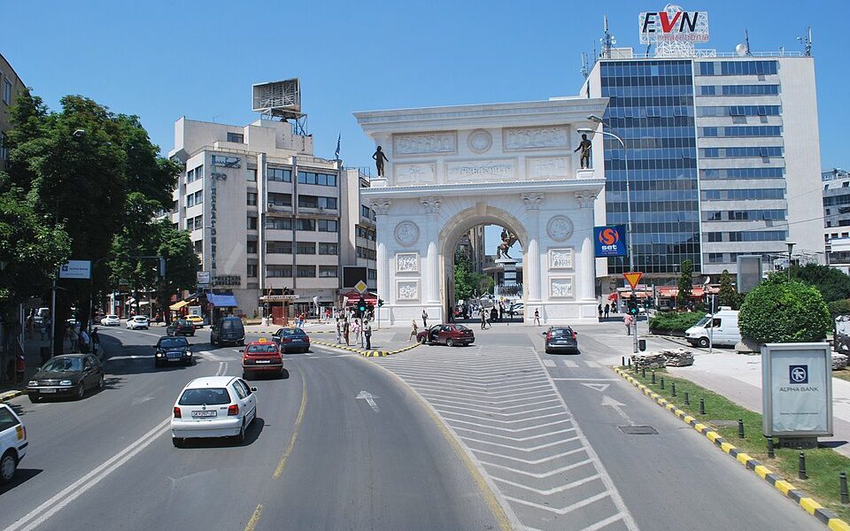 Pella Square