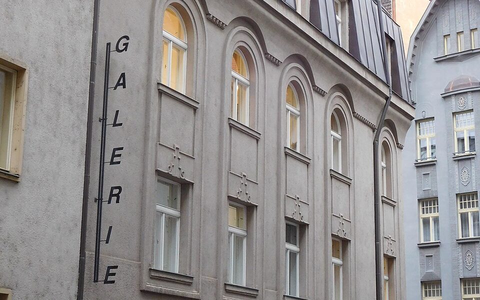 Robert Guttmann Gallery