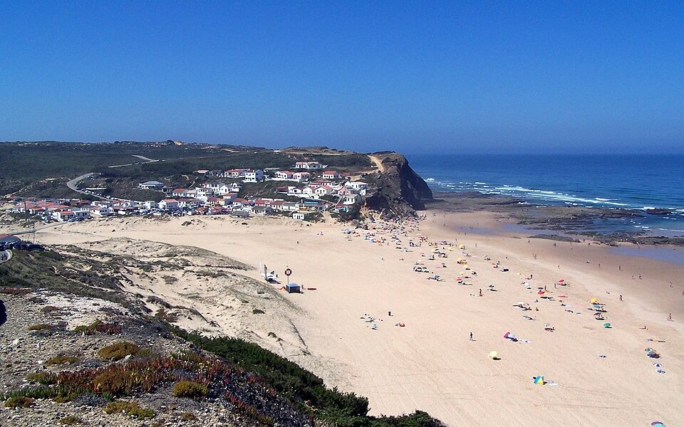 Praia de Monte Clérigo