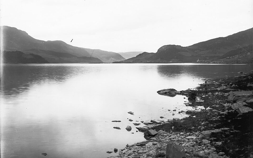 Losna, lake