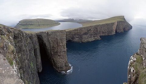 Photo: kallerna, CC BY-SA 4.0, Wikimedia Commons