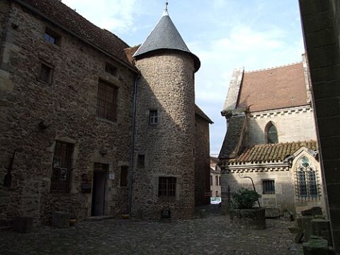 Photo: Christophe.Finot, CC BY-SA 2.5, Wikimedia Commons