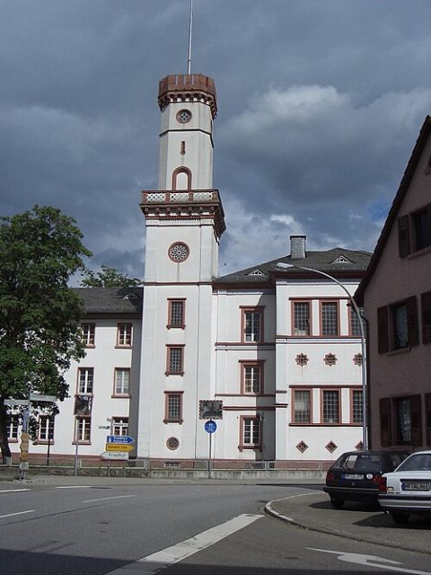 Photo: Max Plenert, CC BY-SA 3.0, Wikimedia Commons