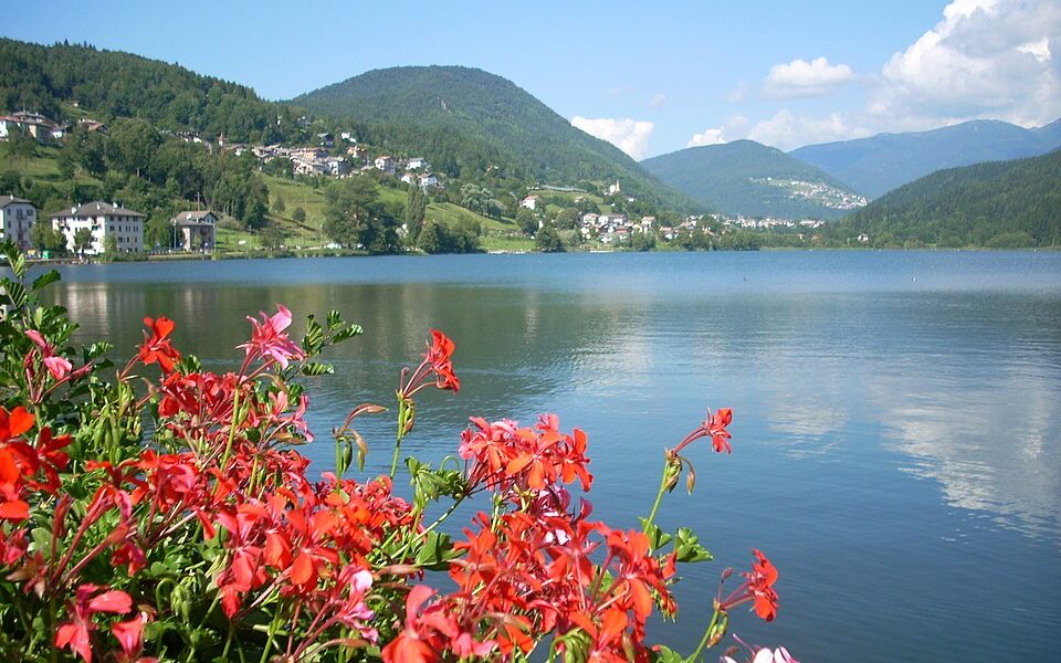 Lago della Serraia