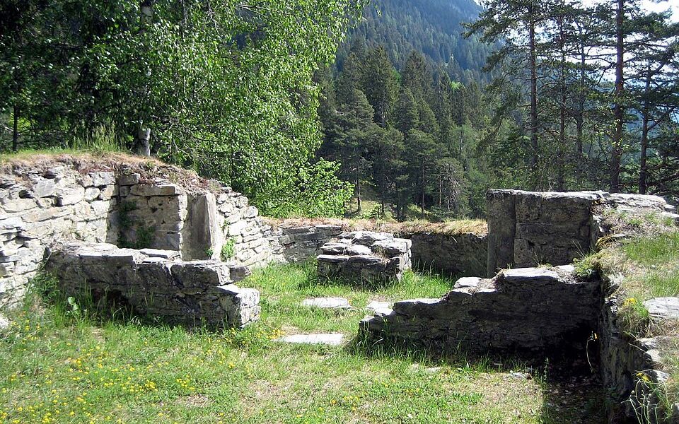 Sogn Parcazi Castle and Church