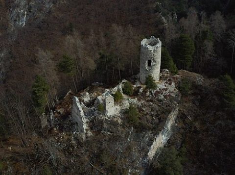 Photo: Syrio, CC BY-SA 4.0, Wikimedia Commons
