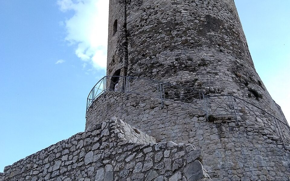 Torre Angioina di Summonte