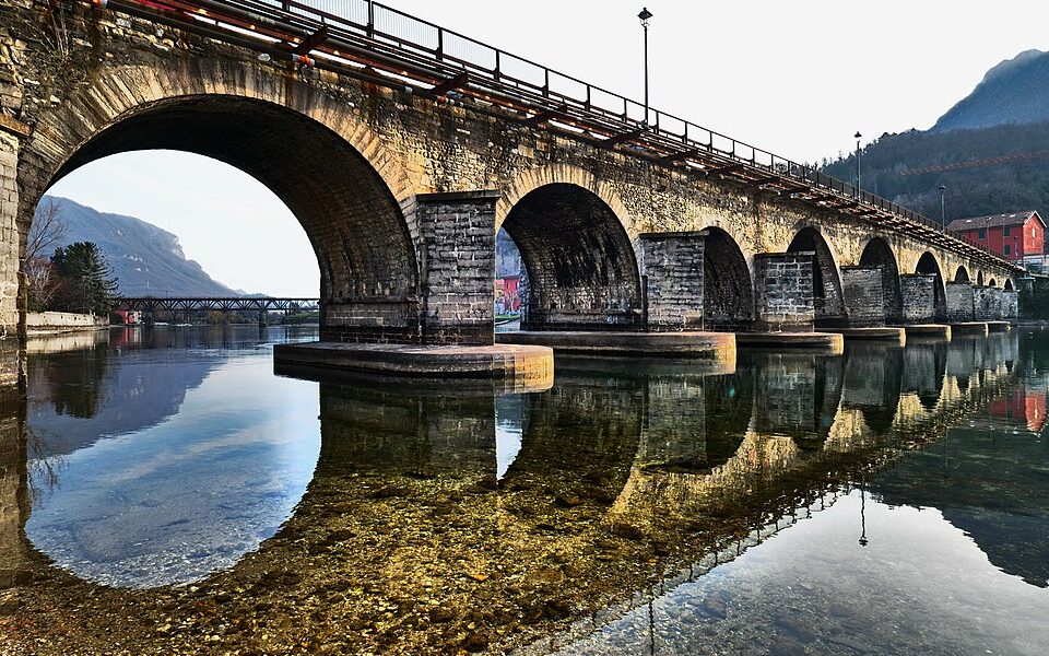 Azzone Visconti Bridge