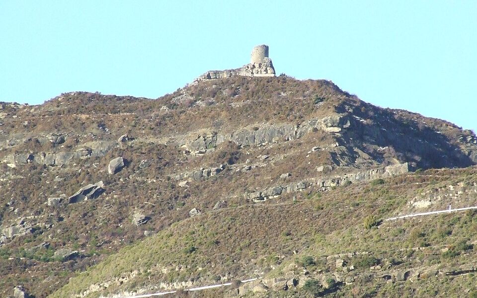 Castell de Montllobar