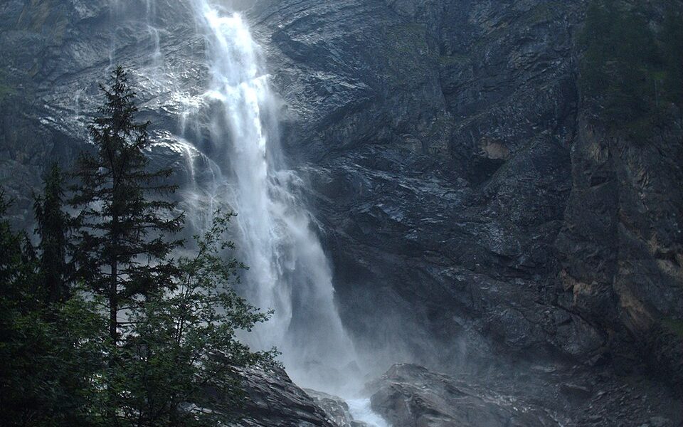 Engstligen Falls