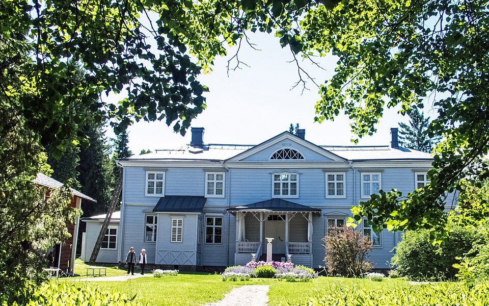 Urajärvi Manor