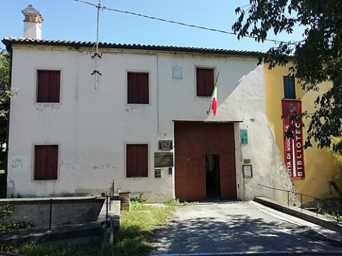 Photo: Luca.favorido, CC BY-SA 4.0, Wikimedia Commons
