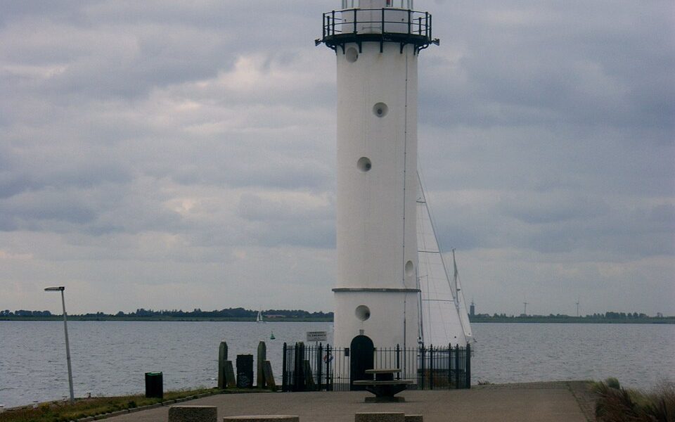 Hellevoetsluis Lighthouse