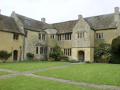 Photo: Rog Frost, CC BY-SA 2.0, Wikimedia Commons